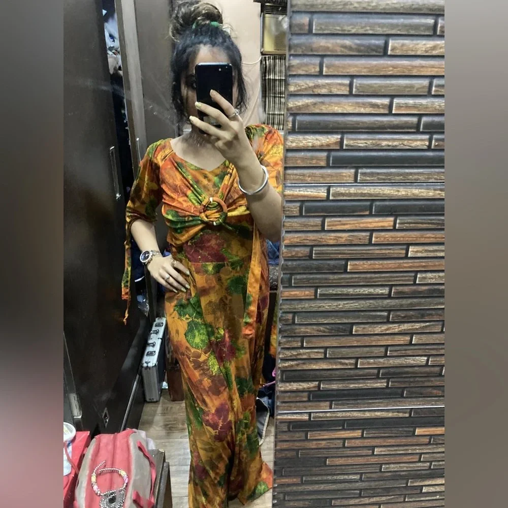 Long printed gown - Picture 2 of 3
